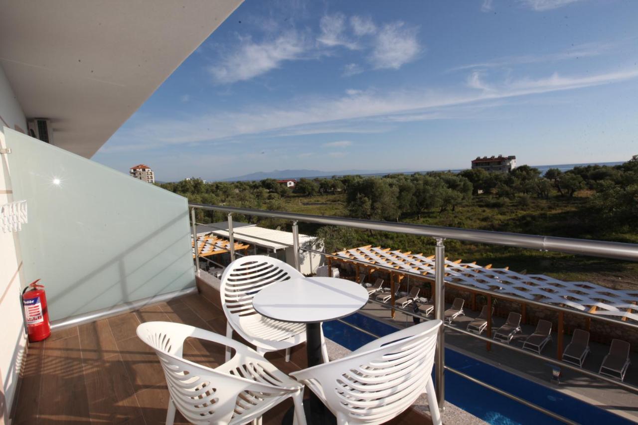 Hotel Riviera Borsh Exterior foto